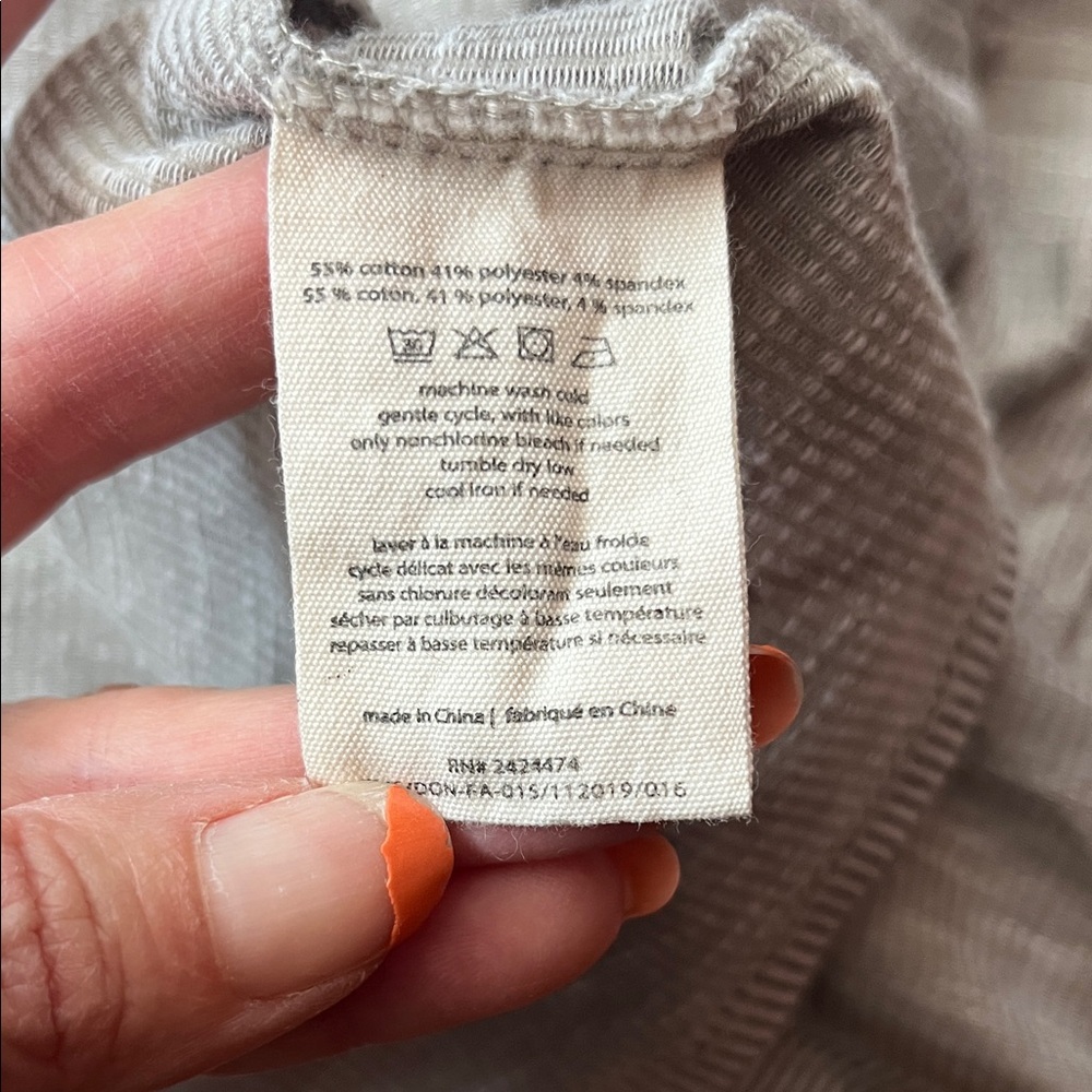 Like new DONNI Light Gray striped Women's Cardigan - Picture 10 of 10
